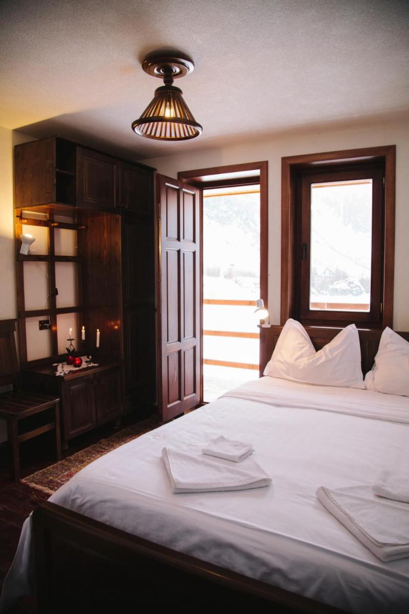 فالبني Hostel Rilindja المظهر الخارجي الصورة